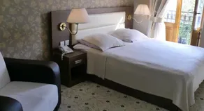 Hotel Empire - Image 3