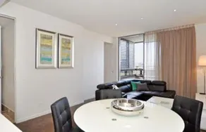 Astra Apartments Perth CBD - Image 2