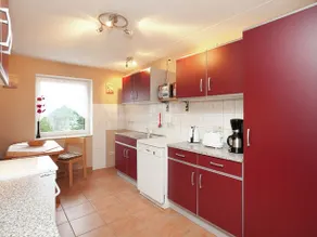 Quaint Holiday Home in Güntersberge near Lake - Image 1