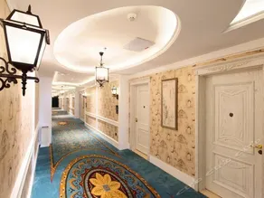 Monet Hotel - Image 2