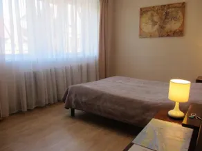 Cozy Room near City Center - Image 3