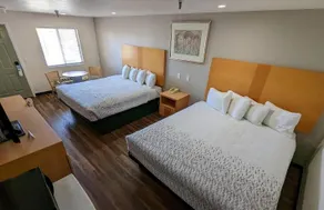 Royal Inn Hotel - Image 3