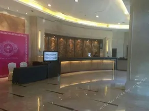 Hotel Howard Johnson Grand - Image 5