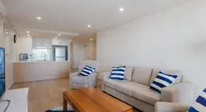 Unit 301 'The Shoal' 6-8 Bullecourt Street - Air con walking to local shops & beach - Image 4