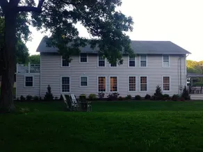 Seven - Shelter Island Guest House - Image 2