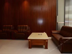 Starway Hotel Luoyang Mudan Square - Image 5