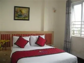 Red 2 Hotel - Image 1