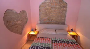 Stone House Olio - Image 3