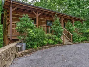 Life's Escape, 2 Bedrooms, WiFi, Fireplace, Arcade, Jetted Tub, Sleeps 6 - Image 1