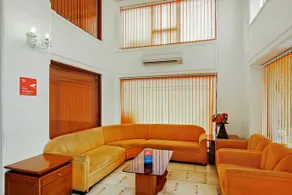 ZO Rooms Sayajigunj M.S. University - Image 4
