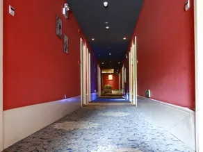 Beijing Phoenix Tree Hotel - Image 2