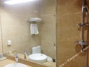365 Express Hotel - Image 2