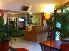 Lemon Hotel - Image 4