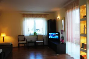 Villa Plaza - Image 2