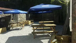 The London Inn - Image 5