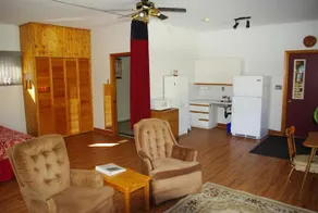 Cedar Cottage B&B - Image 3