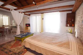 Art Apartment - Image 5