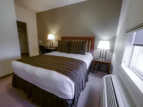 Noble Inn - Image 2