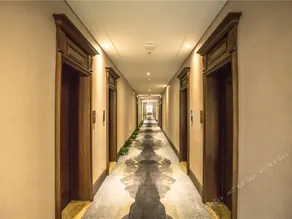 Henan Hotel - Image 3