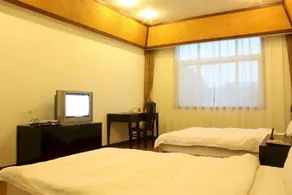 Mingtang Hot Spring Resort - Image 3