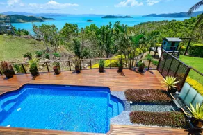 Whitsunday Waters on Hamilton Island - Image 1