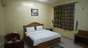 Khreis Suites Hotel - Image 5