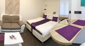 Cribs of Budapest - Image 5