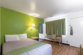 Value Inn - Image 5