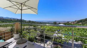 Holiday Home Rupotina with a large yard, pool and a beautiful view - Image 2