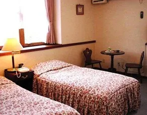 Petit Hotel C'est Bon - Image 2