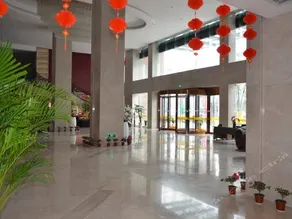 JINXIU CHUNTIAN HOTEL - Image 3
