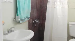 Departamento en Luis Guillon - Image 3