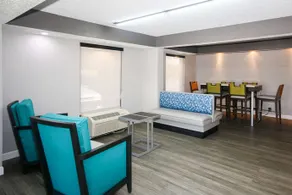 Quality Inn Clinton - Image 5