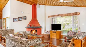 LivingStone Chail - Image 2