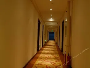Yinxiang Jinbi Hotel - Image 3