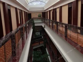Yuhe Huafu Hotel - Image 5