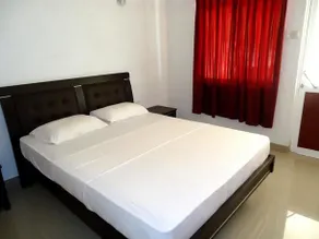 The Rock Hotel - Image 3