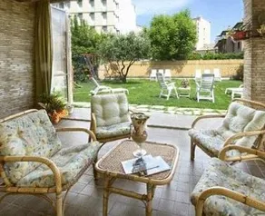 Hotel Nettuno Cattolica - Image 5