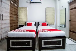 Oyo 14731 Hallmark Inn Kukatpally - Image 5