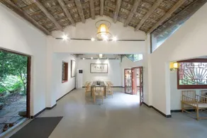 Guangzhou Cafe Inn - Image 2