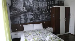 SAPA Studios & Apartments - Image 3