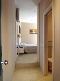Michela Rooms Vernazza - Image 3