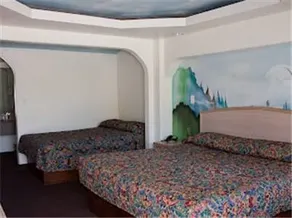 Luxury Inn and Suites Copperas Cove - Image 5