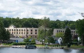 Chautauqua Suites Hotel & Expo Center - Image 5