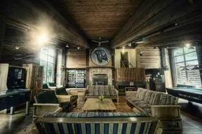 Whistler Lodge Hostel - Image 4