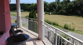 Liget Apartmanház - Image 4