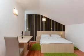 Gorgeous Apartments Near Beach - Image 5