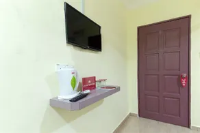 ZEN Rooms Basic Kampung Guest House - Image 2