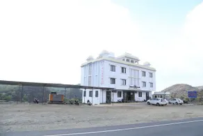 Hotel Palace On The Way - Image 5