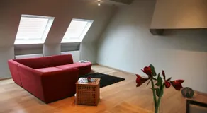 Riverhouse - Image 2